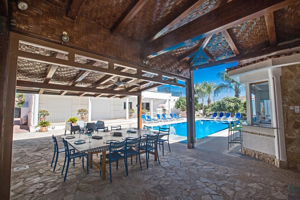 Papas Family Villa Paralimni Esterno foto